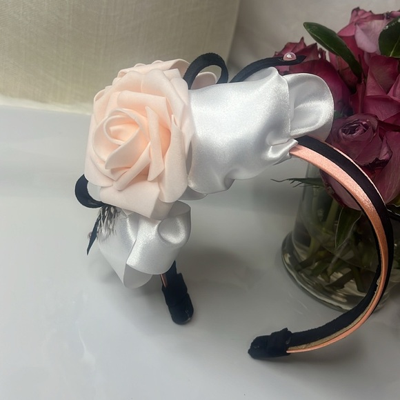 ROSE HEADBAND - Picture 7 of 8